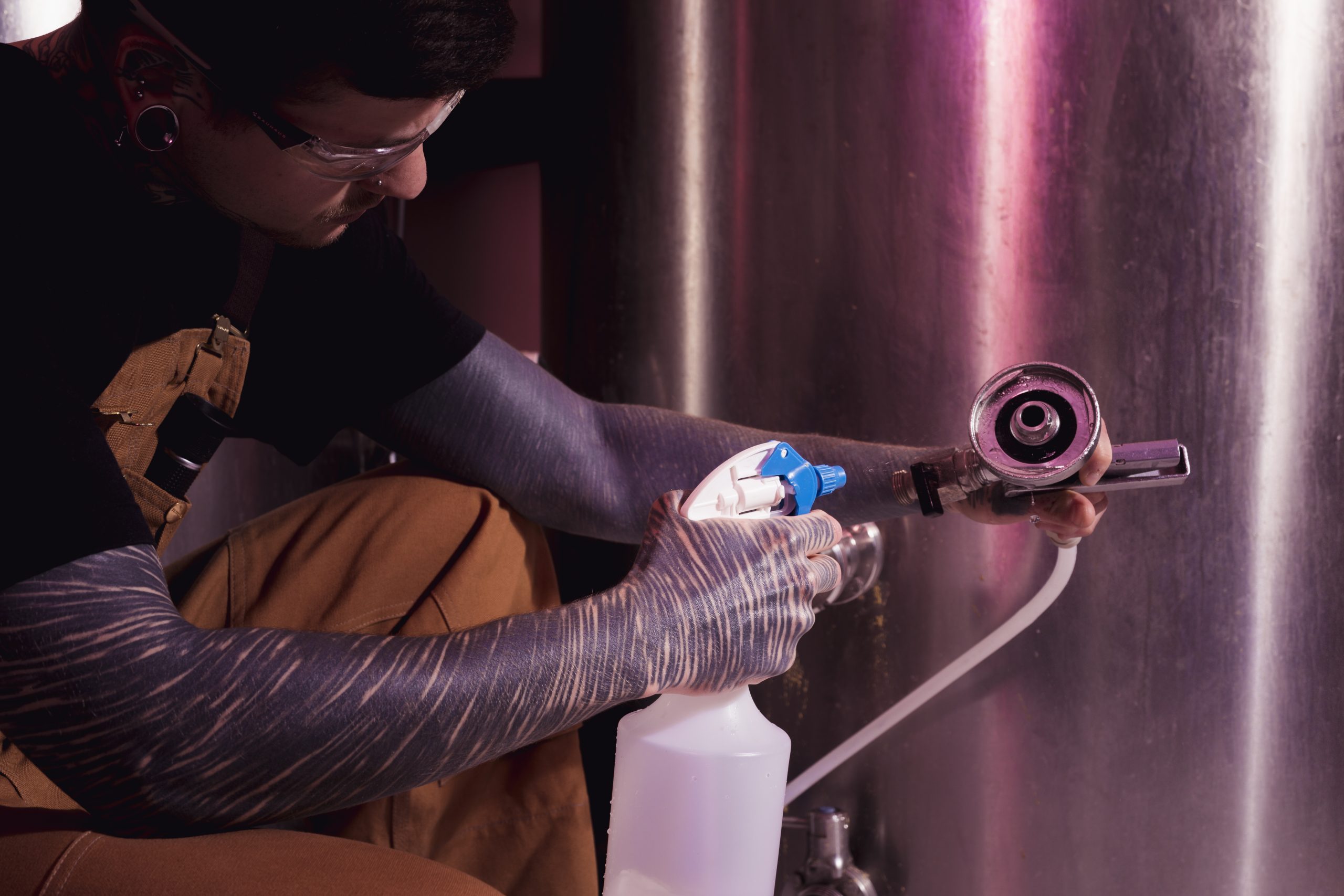 Why Industries in the UAE Are Choosing Professional Electroless Nickel Plating Services