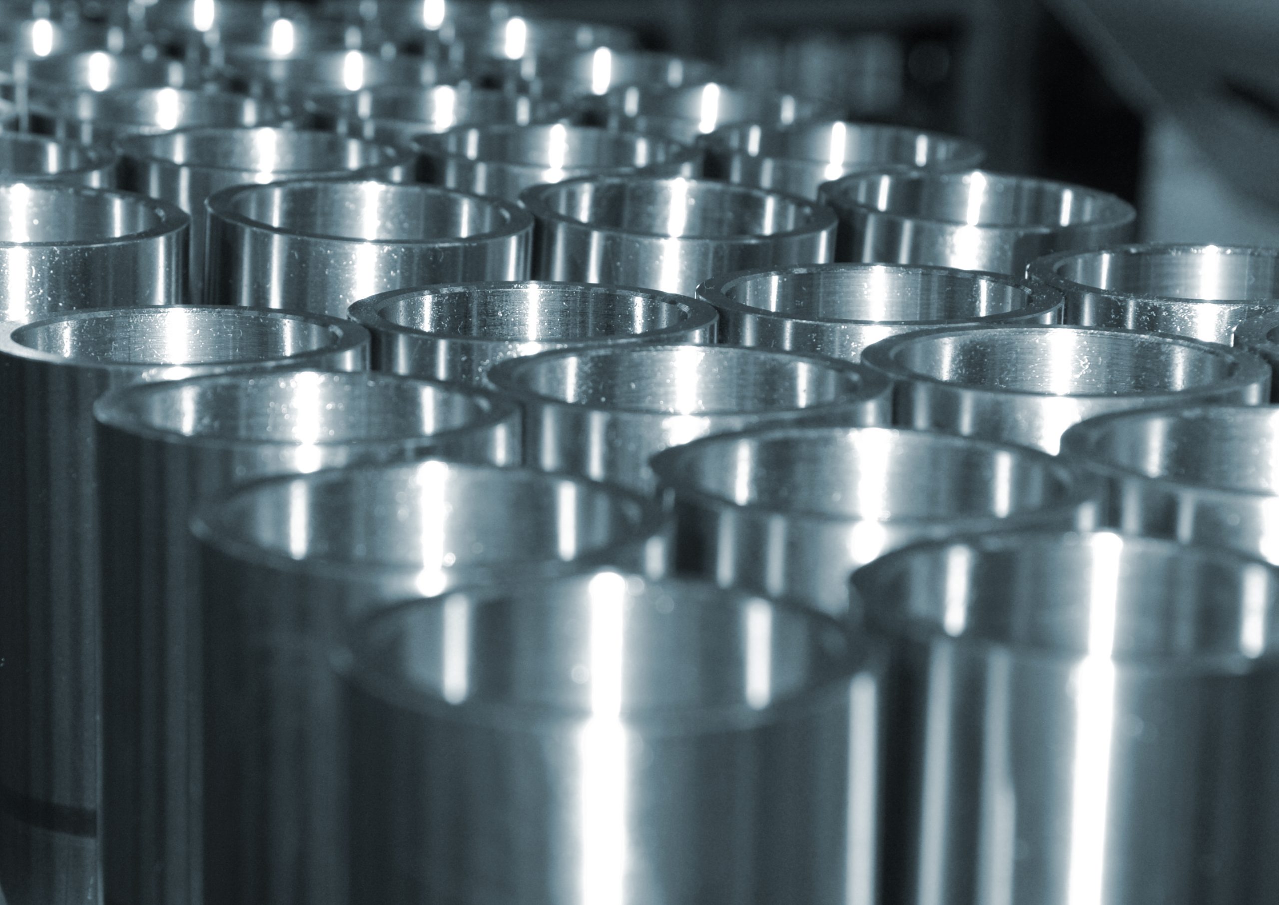 How ENP Coating in Dubai Helps Industries Extend Equipment Lifespan